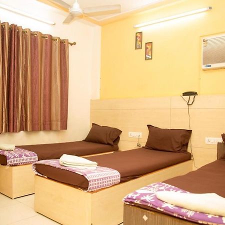 Srujan Sarai Service Apartment Bombay Esterno foto