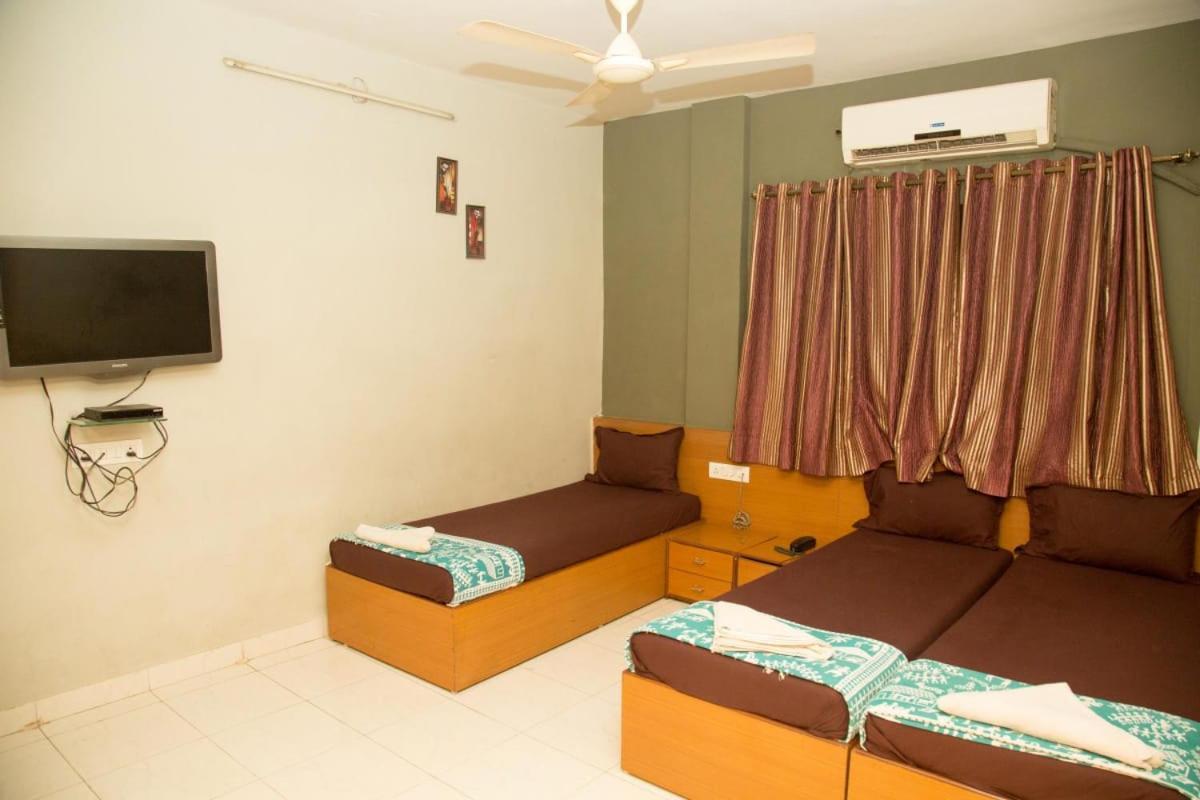 Srujan Sarai Service Apartment Bombay Esterno foto